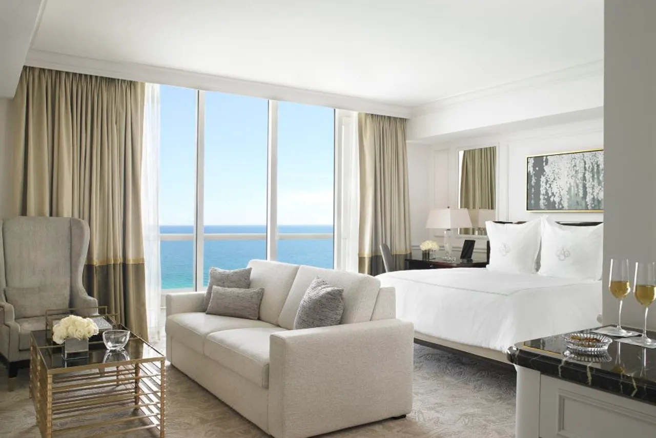 Acqualina Resort & Residences on the Beach — ภาพห้องพักและบรรยากาศ