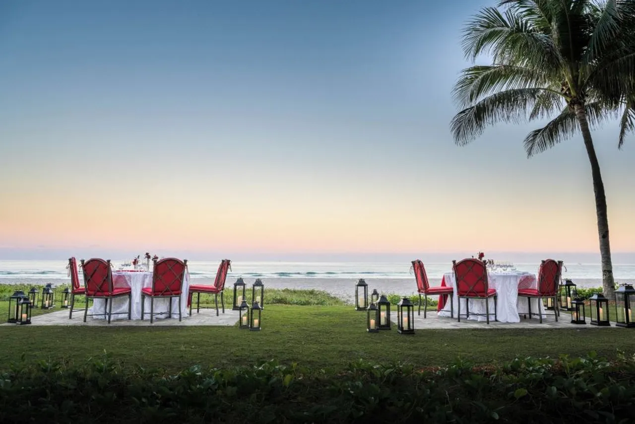Acqualina Resort & Residences on the Beach — โรงแรมในไมอามี