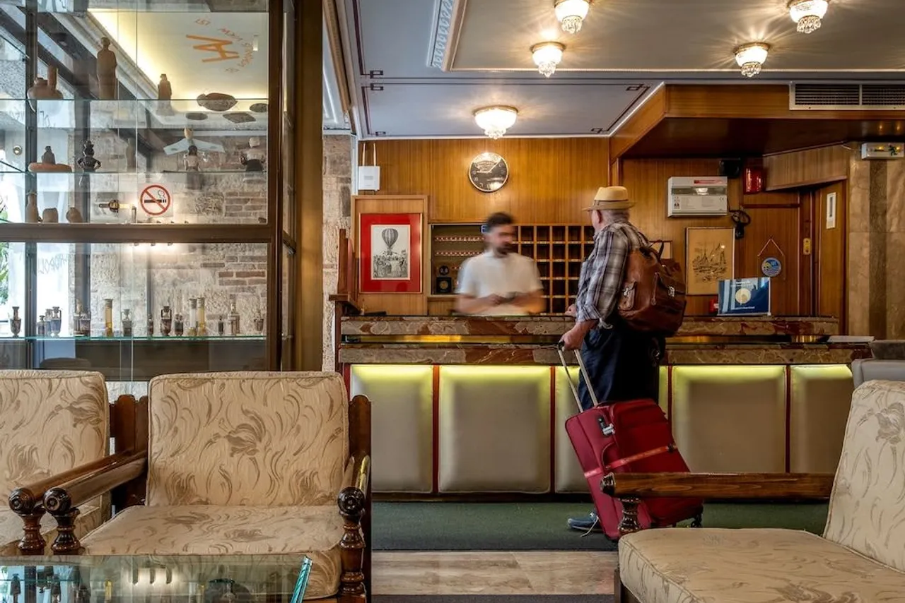 Acropolis View Hotel — rooms and atmosphere