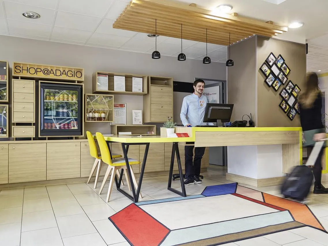 Aparthotel Adagio Access Marseille Saint-Charles — rooms and atmosphere