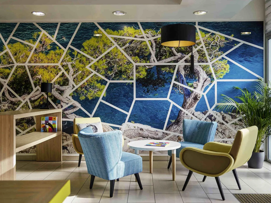 Aparthotel Adagio Access Marseille Saint-Charles — rooms and atmosphere