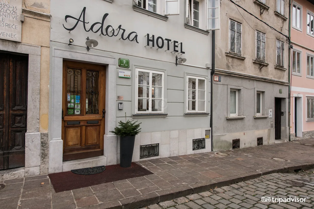 Adora Hotel — โรงแรมในลูบลิยานา