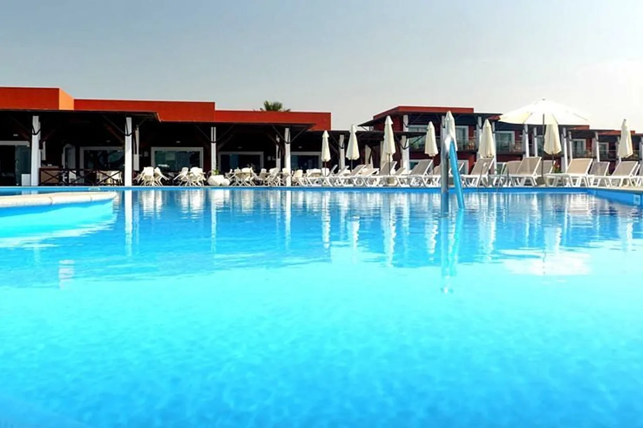 African Princess Beach Hotel — ภาพห้องพักและบรรยากาศ