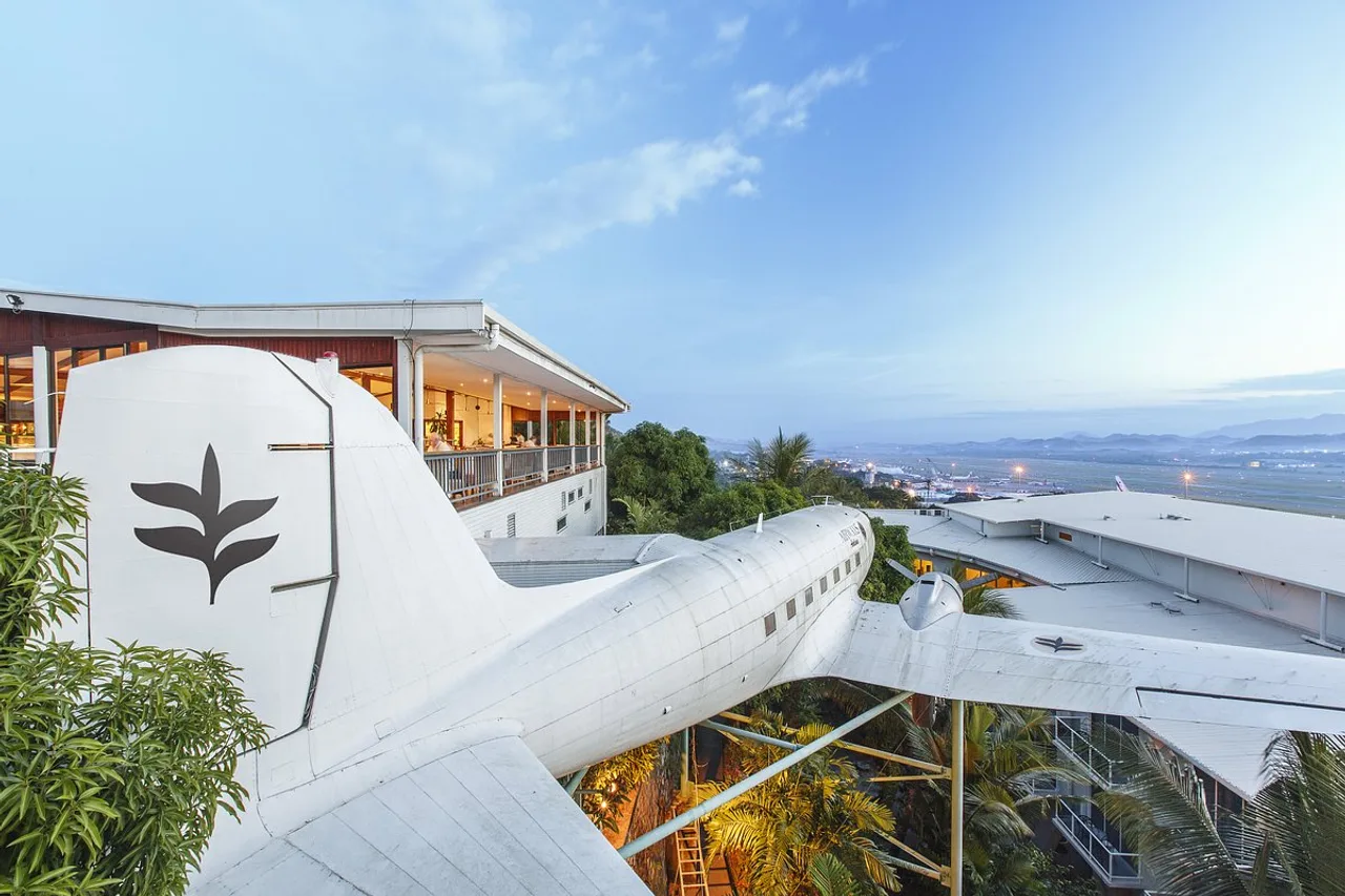 Airways Hotel — rooms and atmosphere