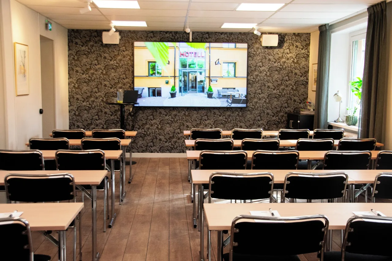 Akademihotellet — ภาพห้องพักและบรรยากาศ