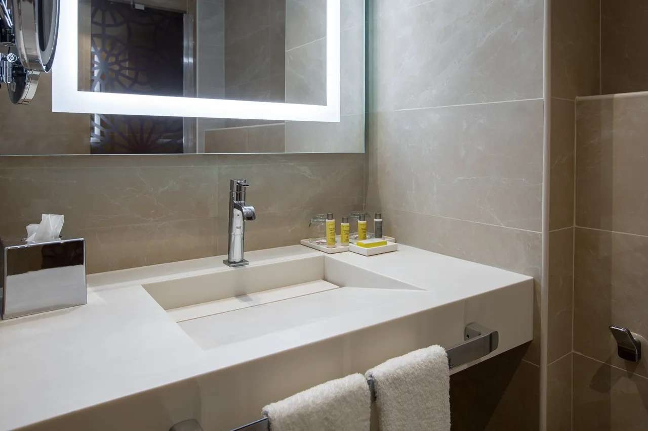 Algiers Marriott Hotel Bab Ezzouar — ภาพห้องพักและบรรยากาศ