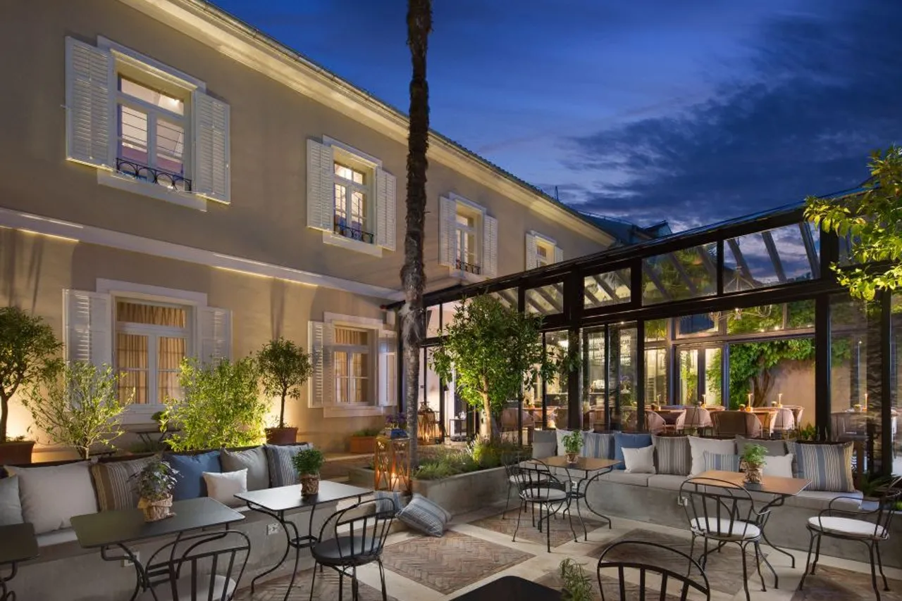 Almayer Art & Heritage Hotel — โรงแรมในซาดาร์