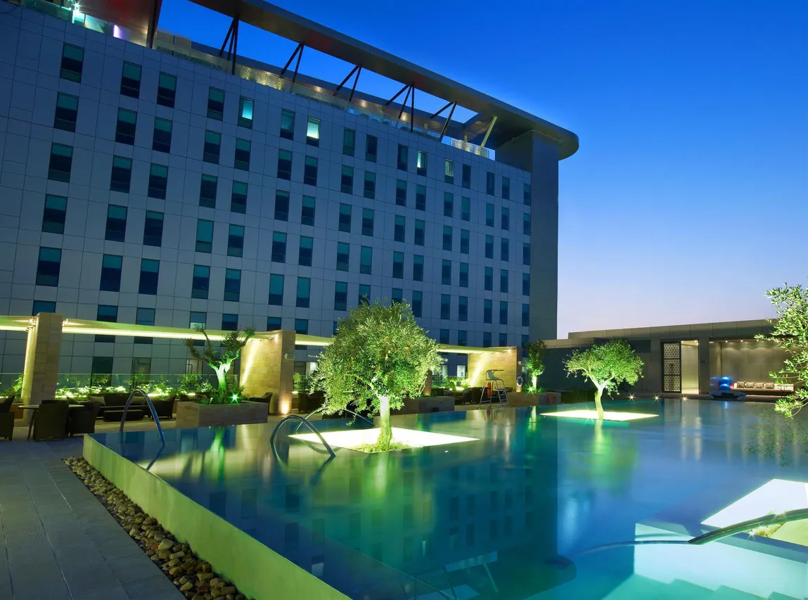 Aloft Abu Dhabi — rooms and atmosphere
