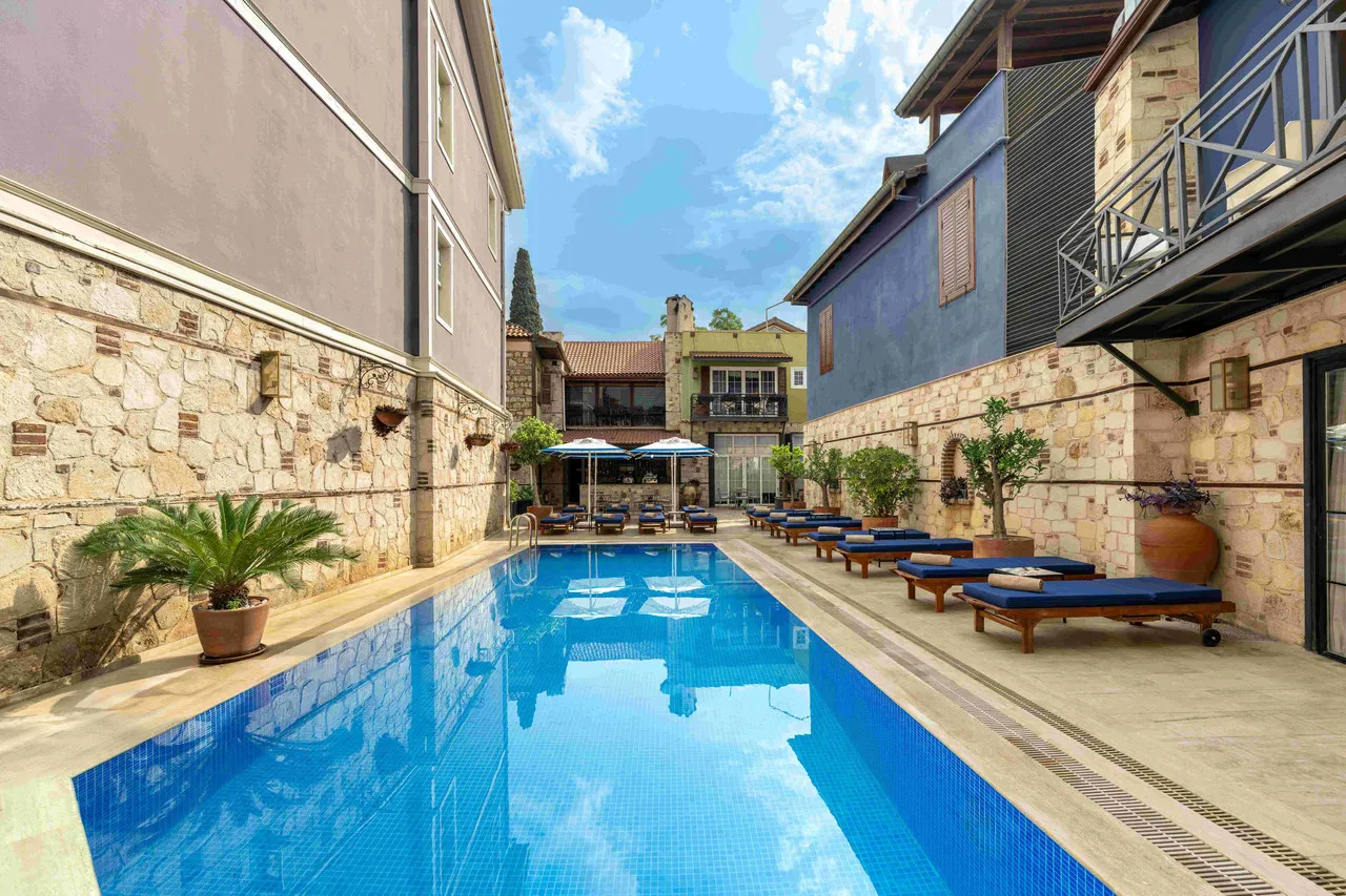 Alp Paşa Hotel — Special Class — rooms and atmosphere