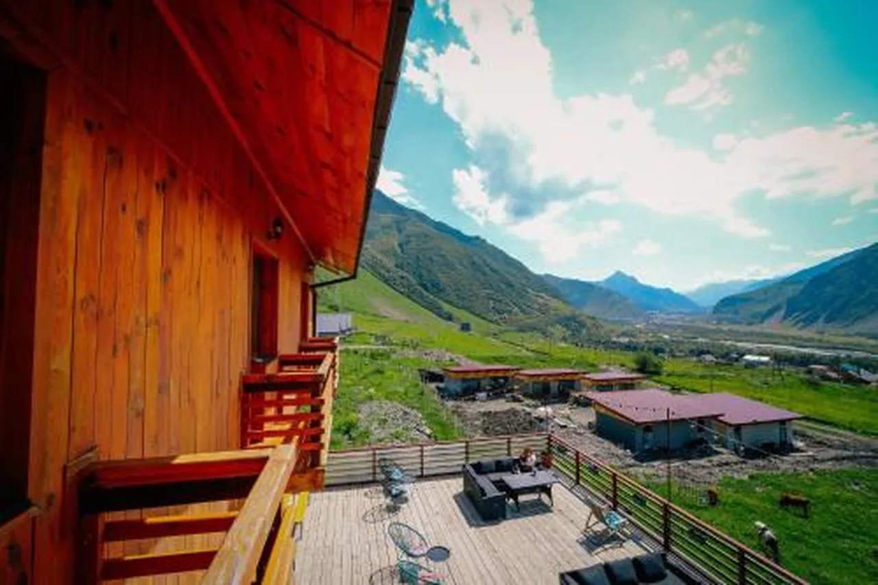 Alpenhaus Kazbegi Hotel & Restaurant — rooms and atmosphere