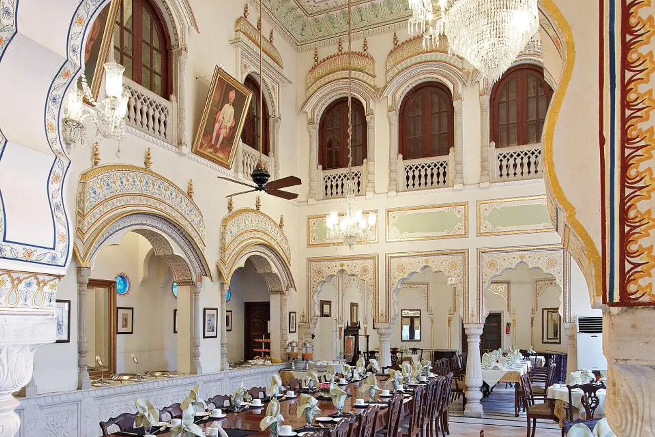 Alsisar Haveli — rooms and atmosphere