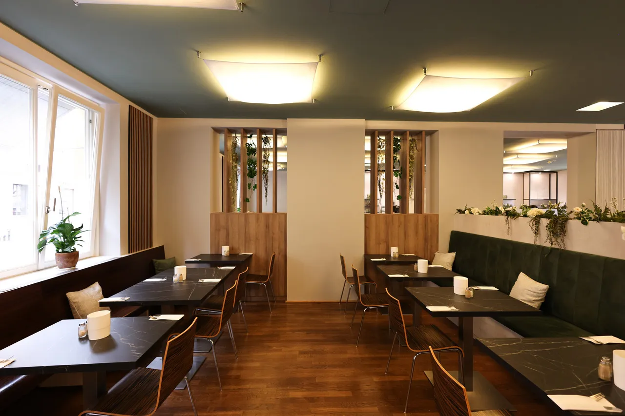 Altstadt Hotel Hofwirt — rooms and atmosphere