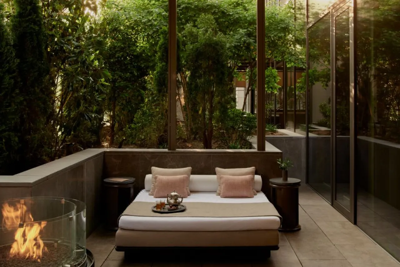 Aman New York — rooms and atmosphere