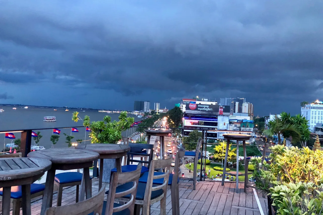 Amanjaya Pancam Suites Hotel — ภาพห้องพักและบรรยากาศ