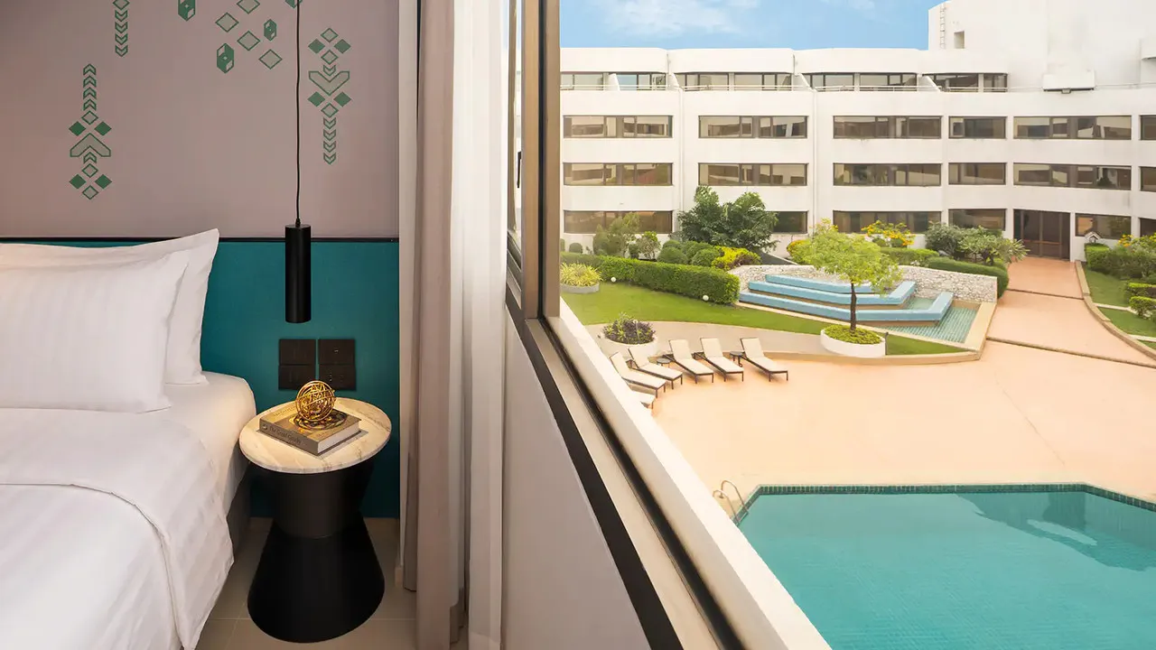 Amari Don Muang Airport Bangkok — rooms and atmosphere