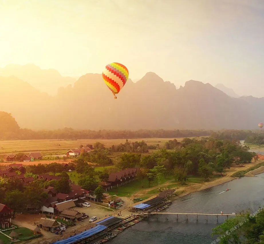 Amari Vang Vieng — rooms and atmosphere