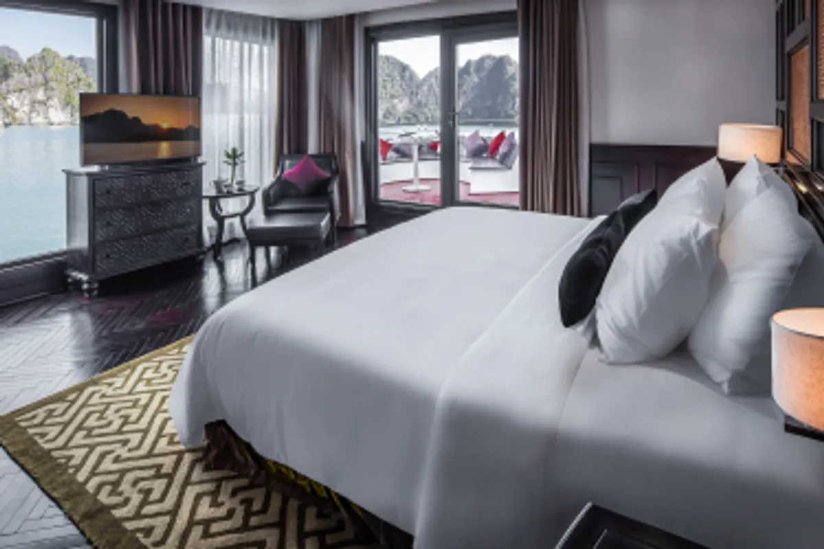 Ambassador Cruise Halong — rooms and atmosphere
