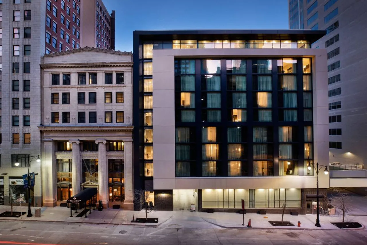 Ambassador Hotel Kansas City, Autograph Collection — ภาพห้องพักและบรรยากาศ