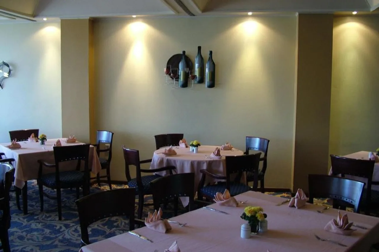Ambassador Hotel Paramaribo — ภาพห้องพักและบรรยากาศ