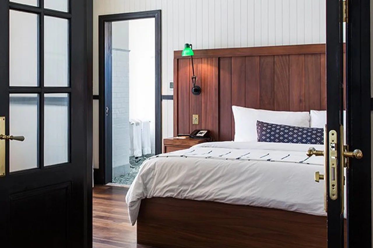 American Trade Hotel — ภาพห้องพักและบรรยากาศ