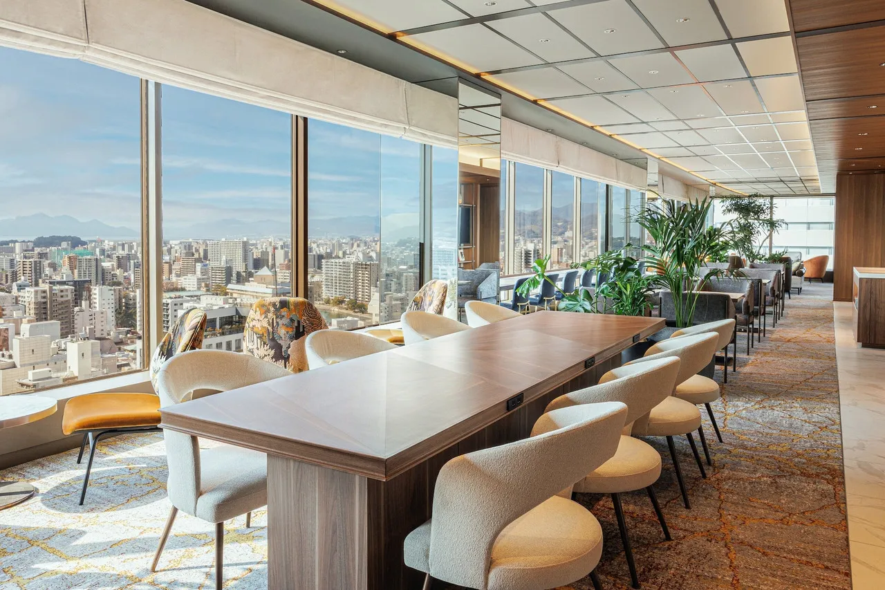 ANA Crowne Plaza Hiroshima by IHG — rooms and atmosphere