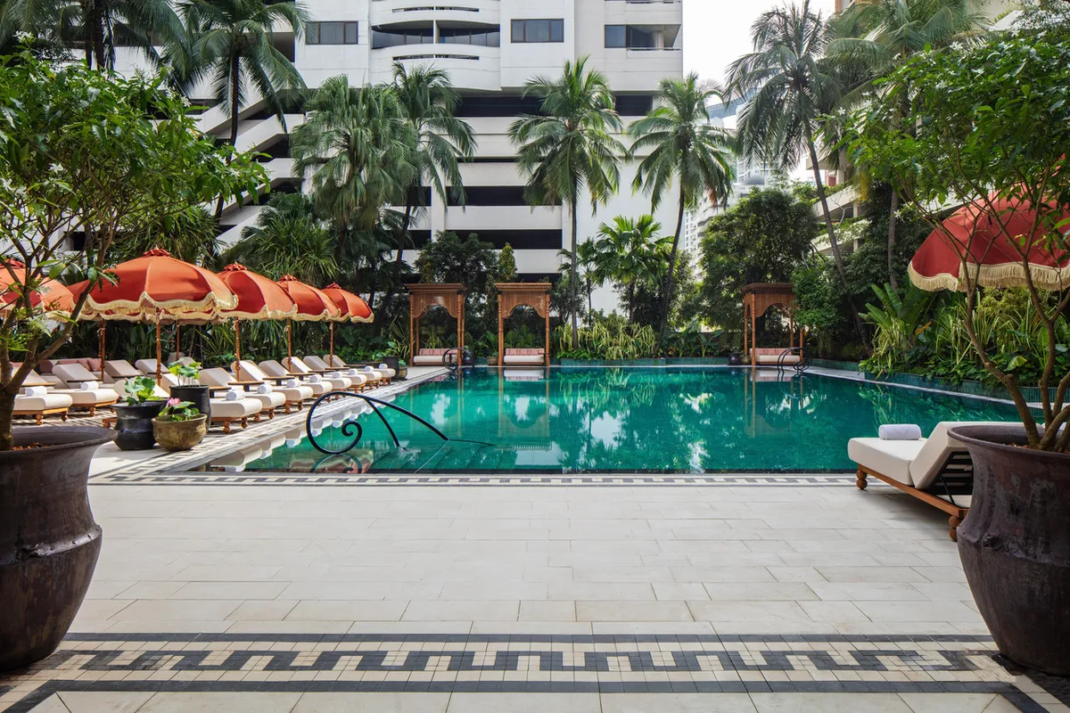 Anantara Siam Bangkok Hotel — rooms and atmosphere