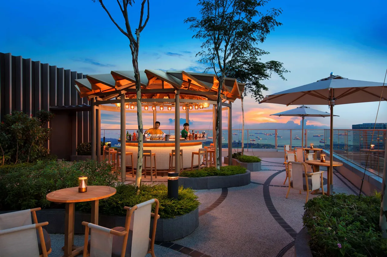 Andaz Singapore — rooms and atmosphere