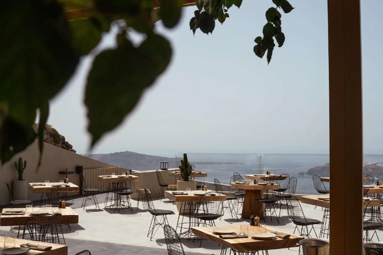 Andronis Concept Wellness Resort — rooms and atmosphere