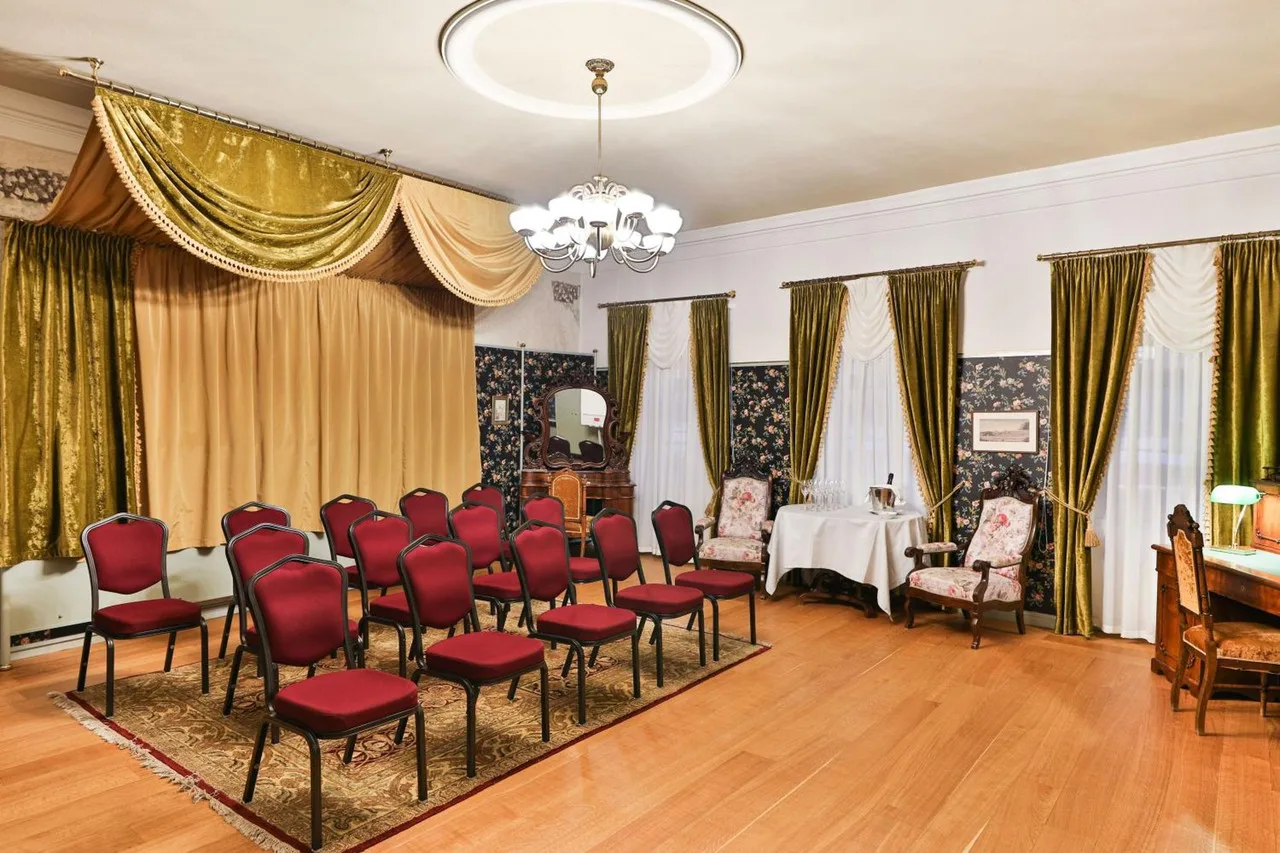 Antonius Boutique Hotel — ภาพห้องพักและบรรยากาศ