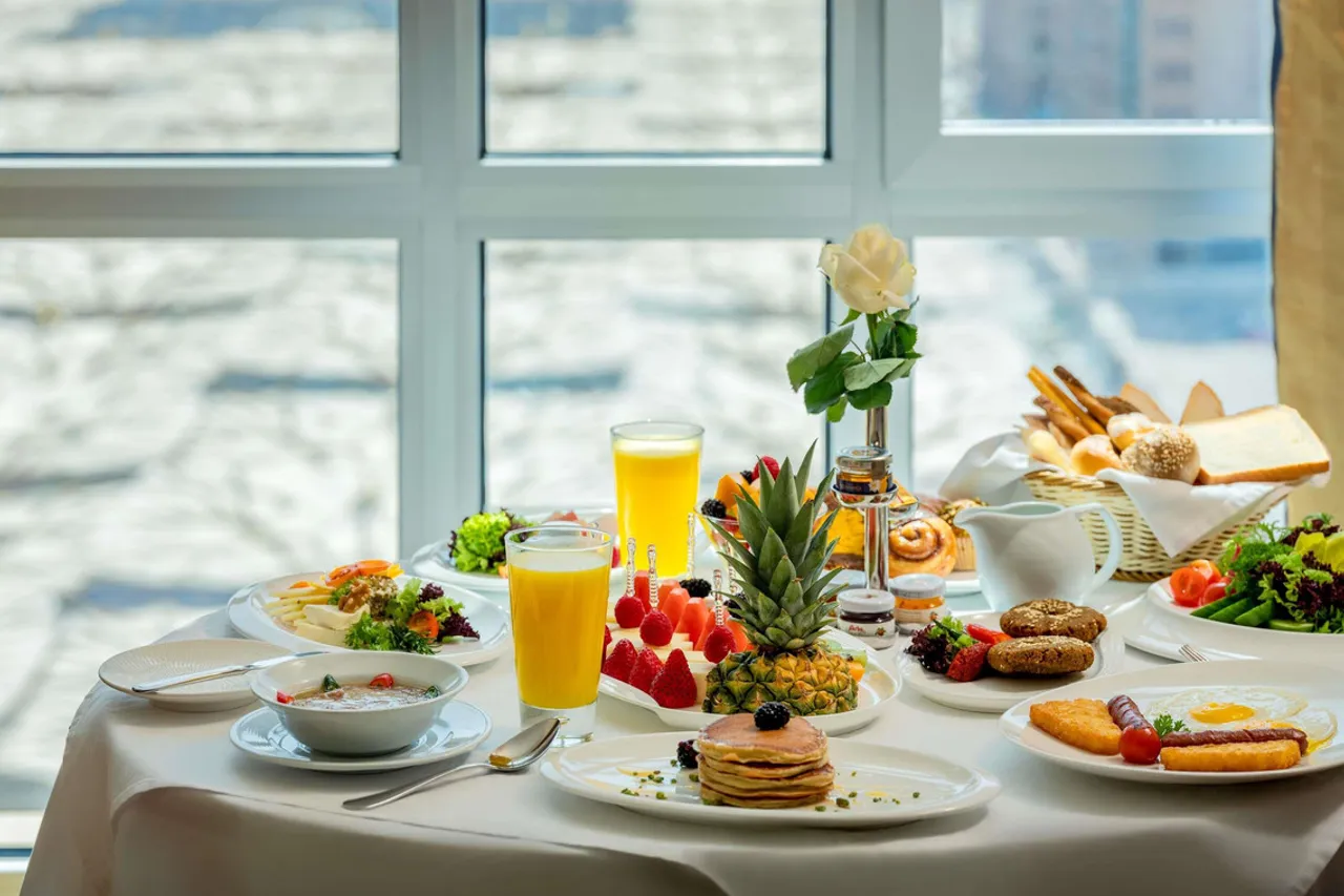 Anwar Al Madinah Movenpick Hotel — ภาพห้องพักและบรรยากาศ