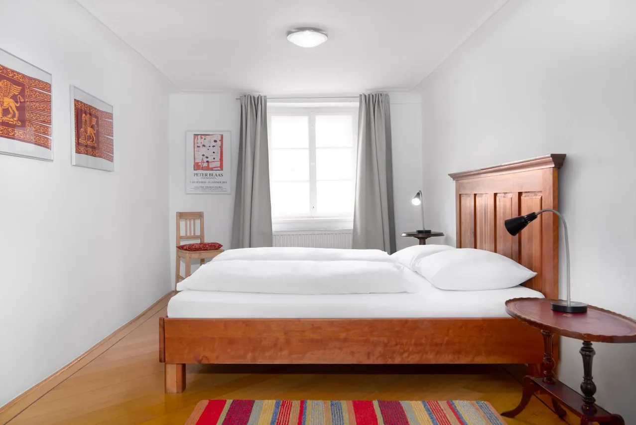 Apartments Golden Roof — rooms and atmosphere