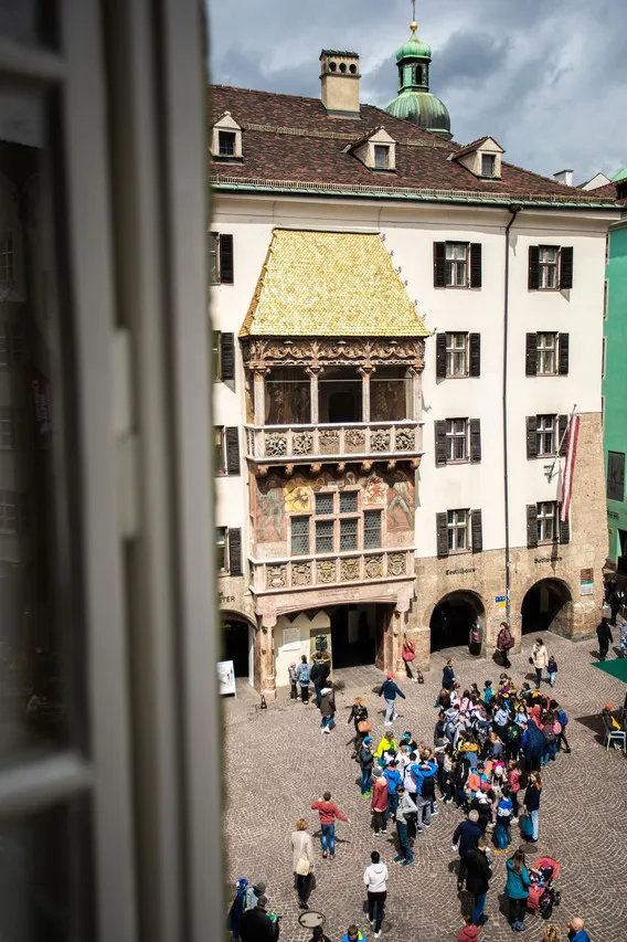 Apartments Golden Roof — rooms and atmosphere