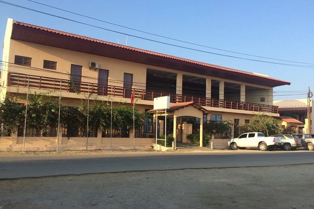Arbiru Beach Resort — rooms and atmosphere
