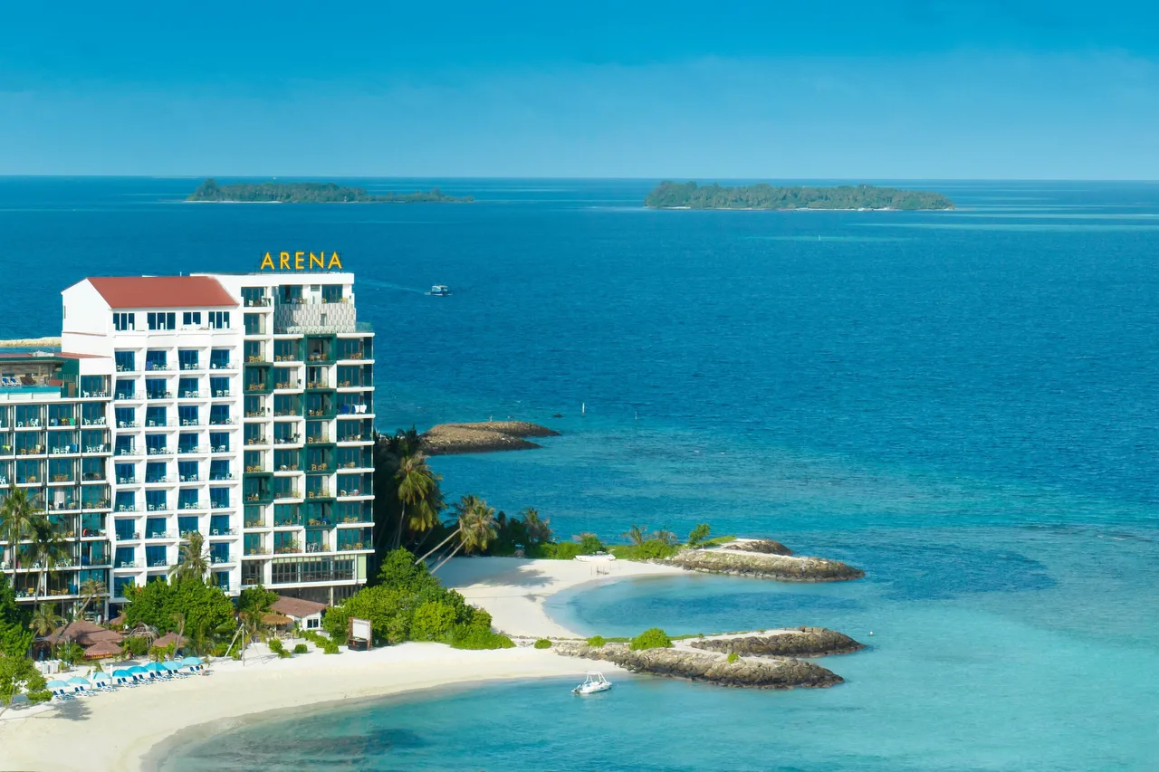 Arena Beach Hotel Maafushi — โรงแรมในมาเล