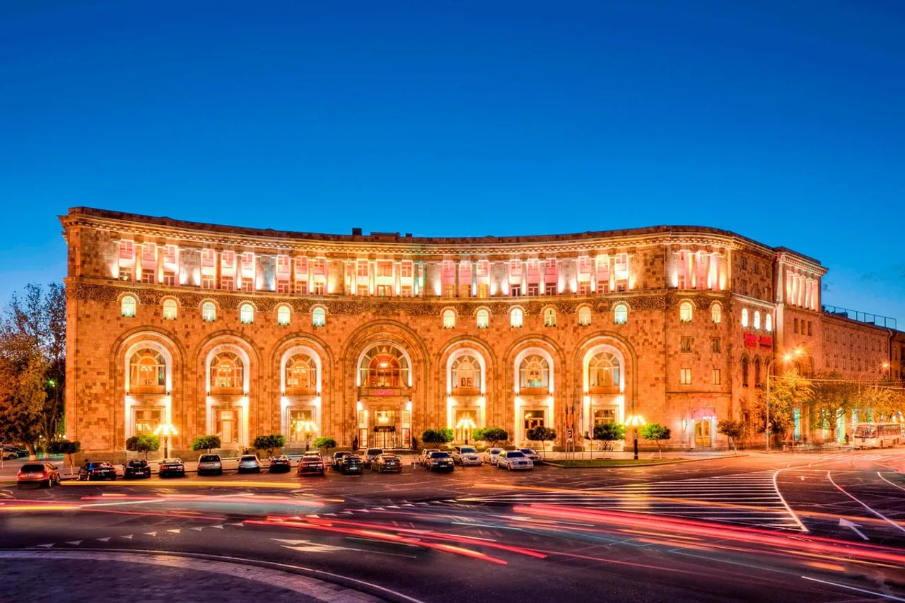 Armenia Marriott Hotel Yerevan — โรงแรมในเยเรวาน