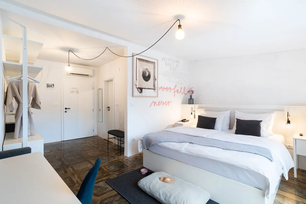 Art Hotel Tartini — ภาพห้องพักและบรรยากาศ