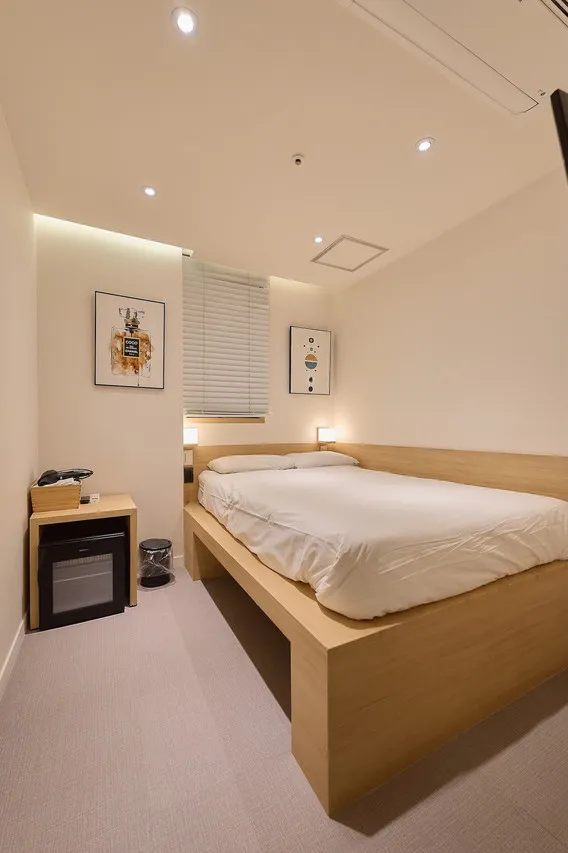 Artravel Myeongdong — rooms and atmosphere