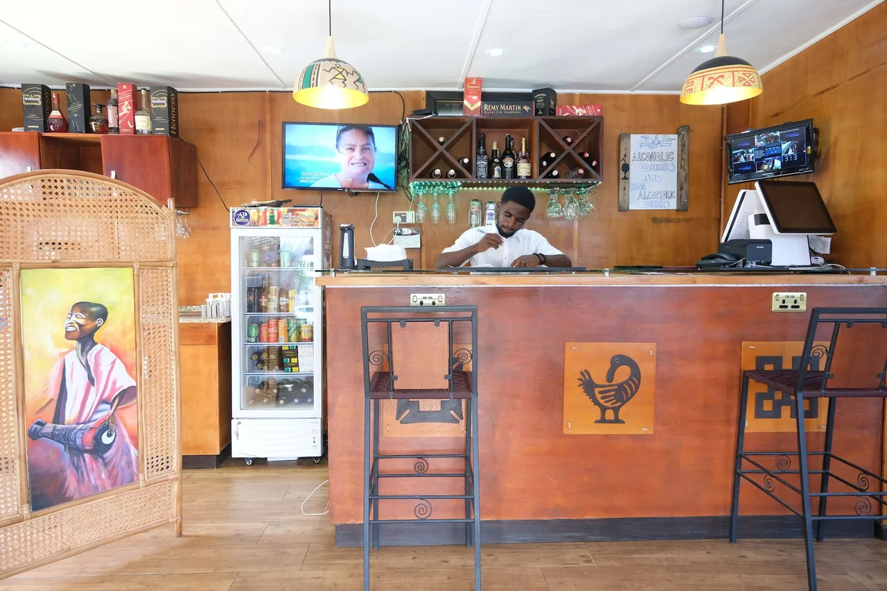 Asantewaa Premier Hotel — ภาพห้องพักและบรรยากาศ