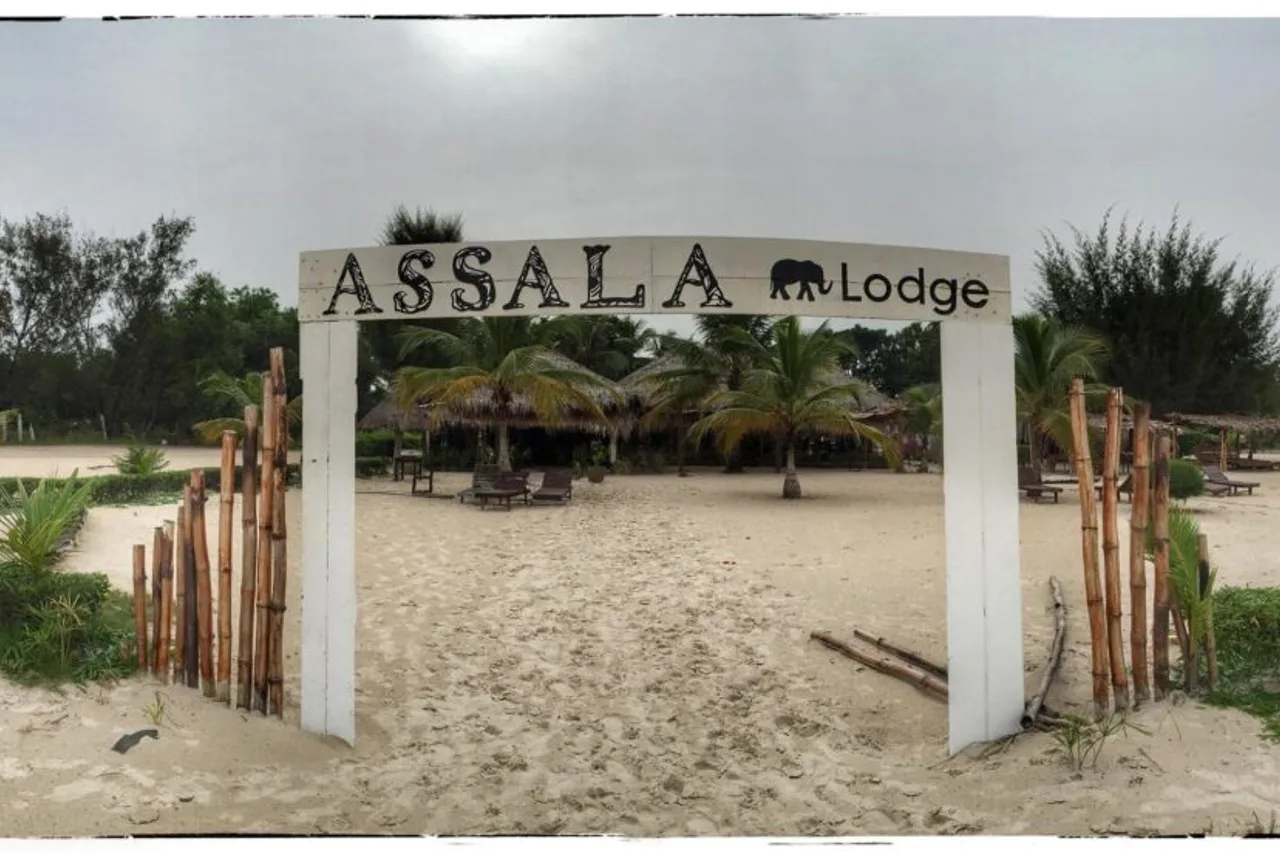 Assala Lodge & Beach Resort — rooms and atmosphere