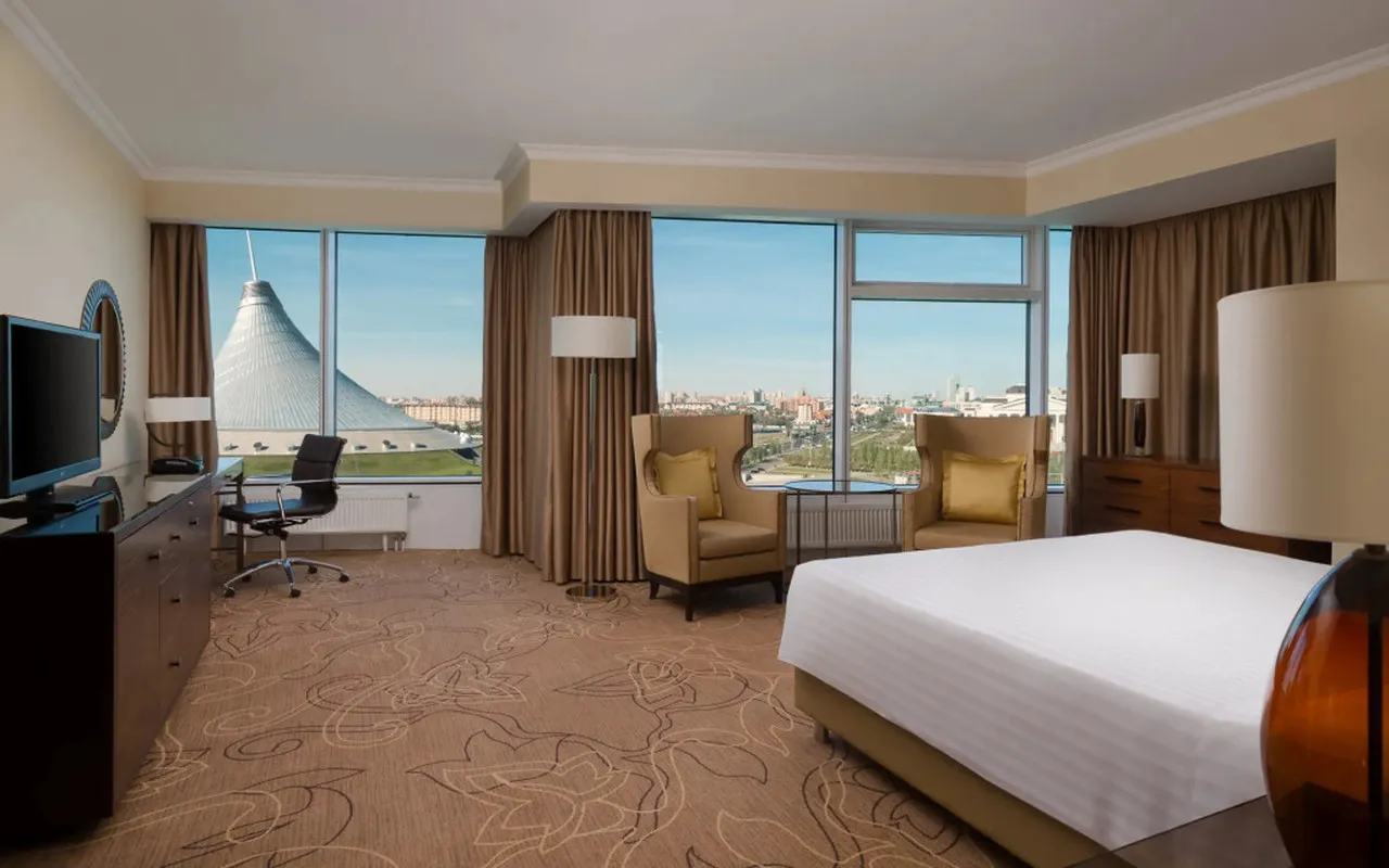 Astana Marriott Hotel — rooms and atmosphere
