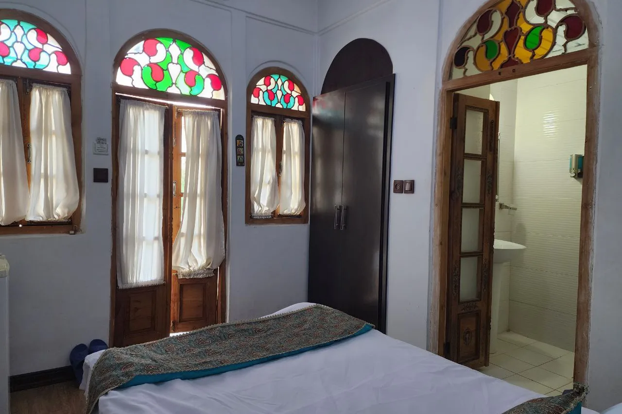 Atigh Traditional Hotel — ภาพห้องพักและบรรยากาศ