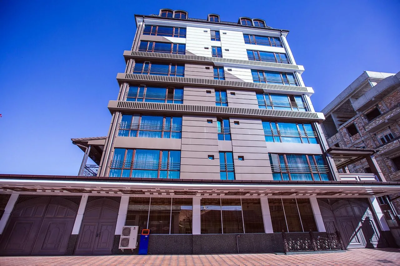 Atlas Hotel Dushanbe — โรงแรมในดูชานเบ