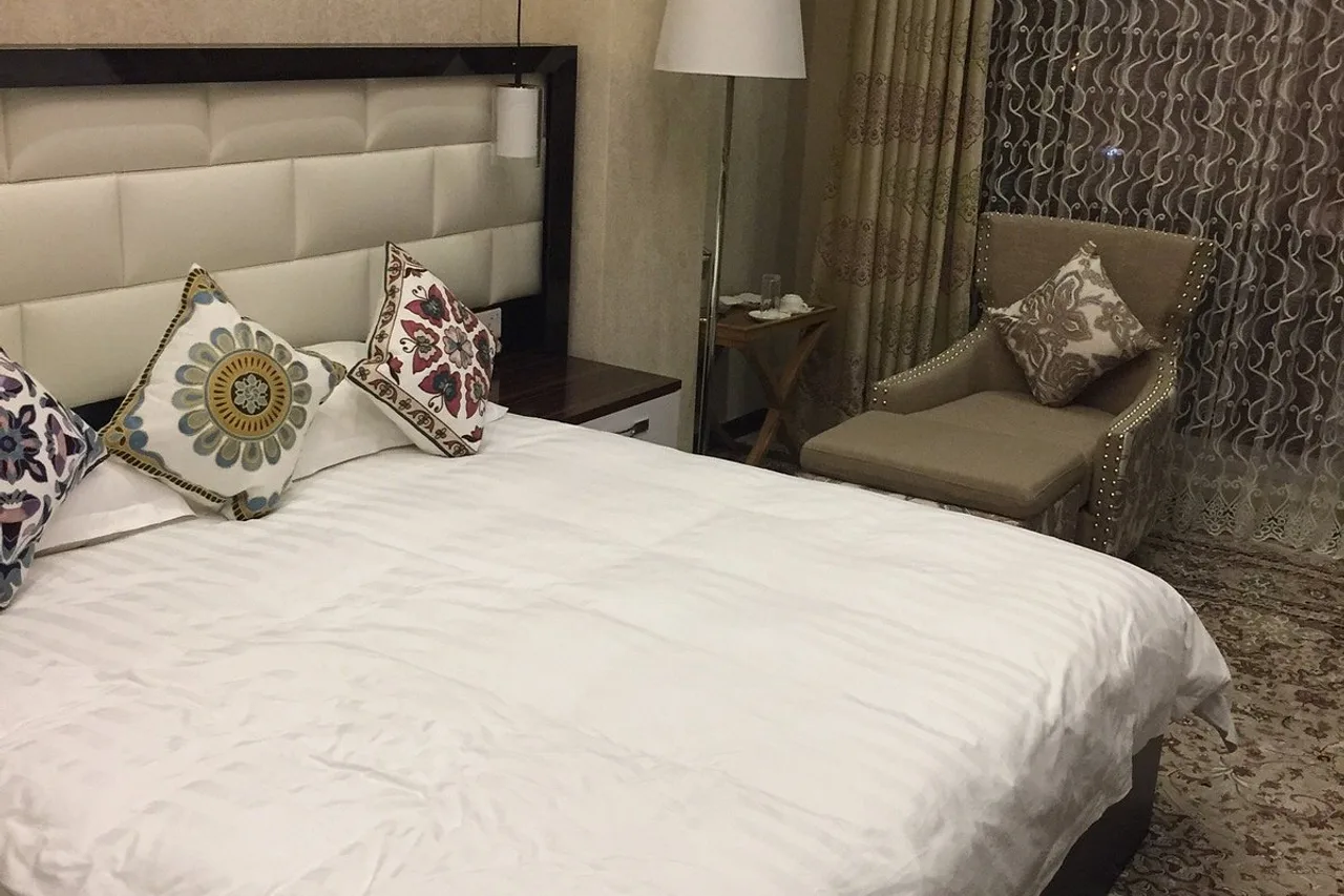 Atlas Hotel Dushanbe — ภาพห้องพักและบรรยากาศ