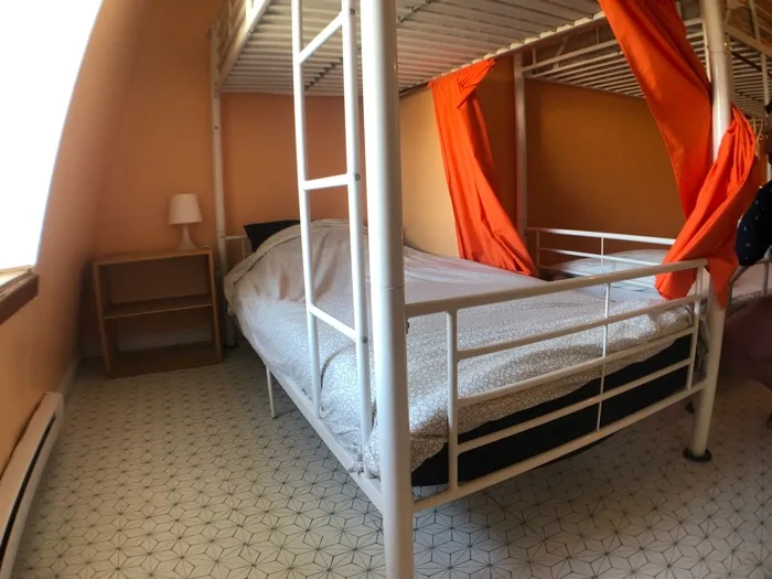 Auberge Alternative du Vieux-Montreal — ภาพห้องพักและบรรยากาศ
