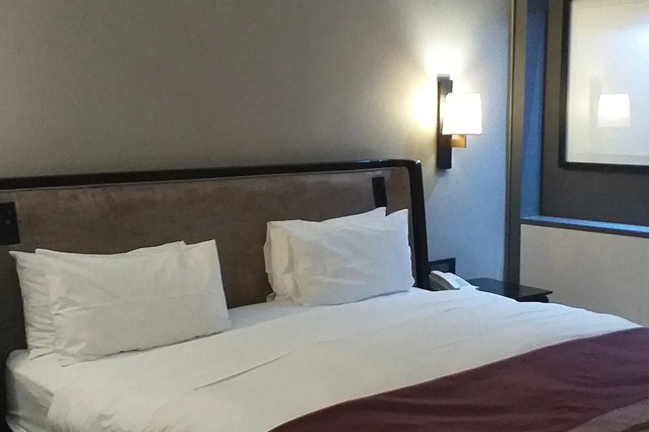 Avani Gaborone Resort & Casino — ภาพห้องพักและบรรยากาศ