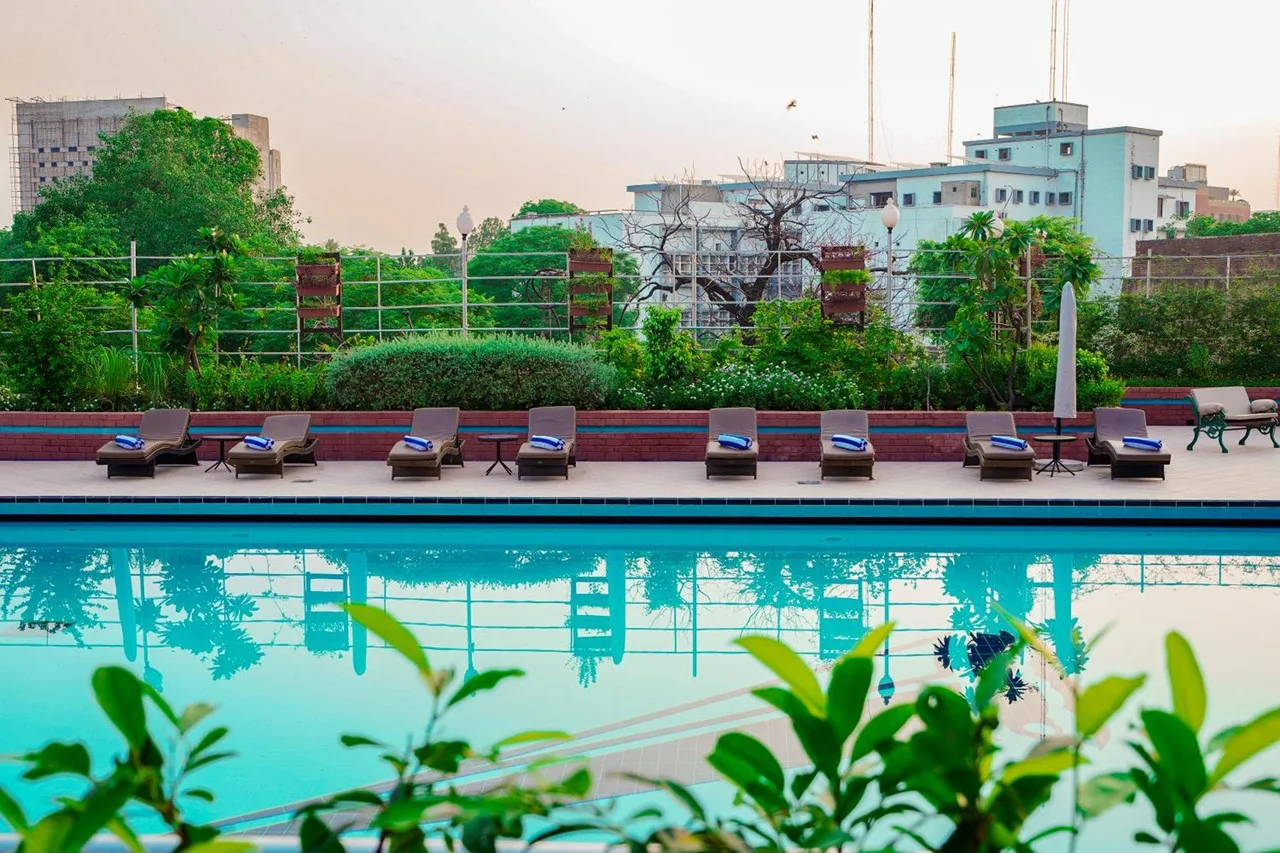 Avari Lahore Hotel — ภาพห้องพักและบรรยากาศ