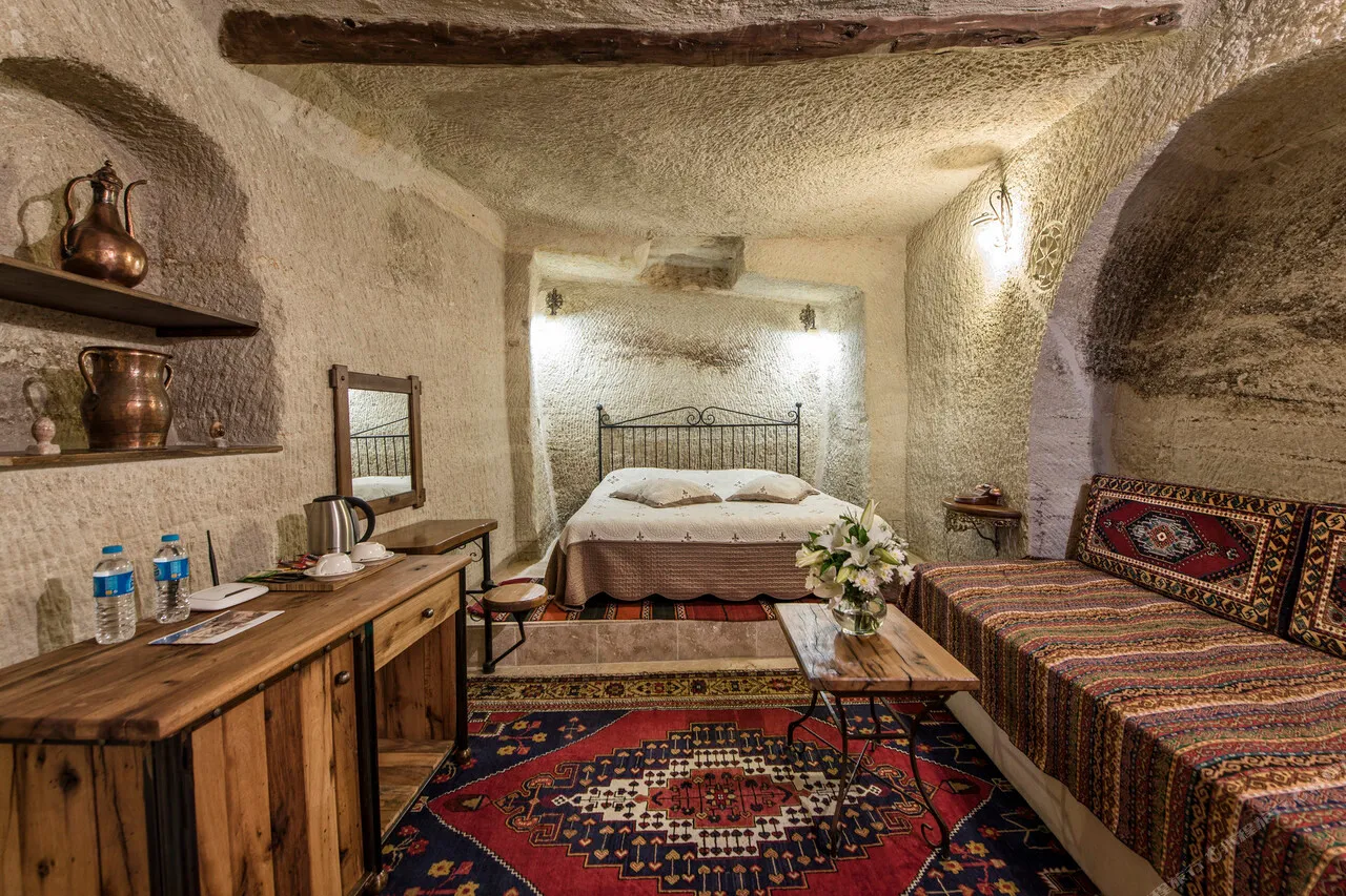 Aydinli Cave Hotel — rooms and atmosphere