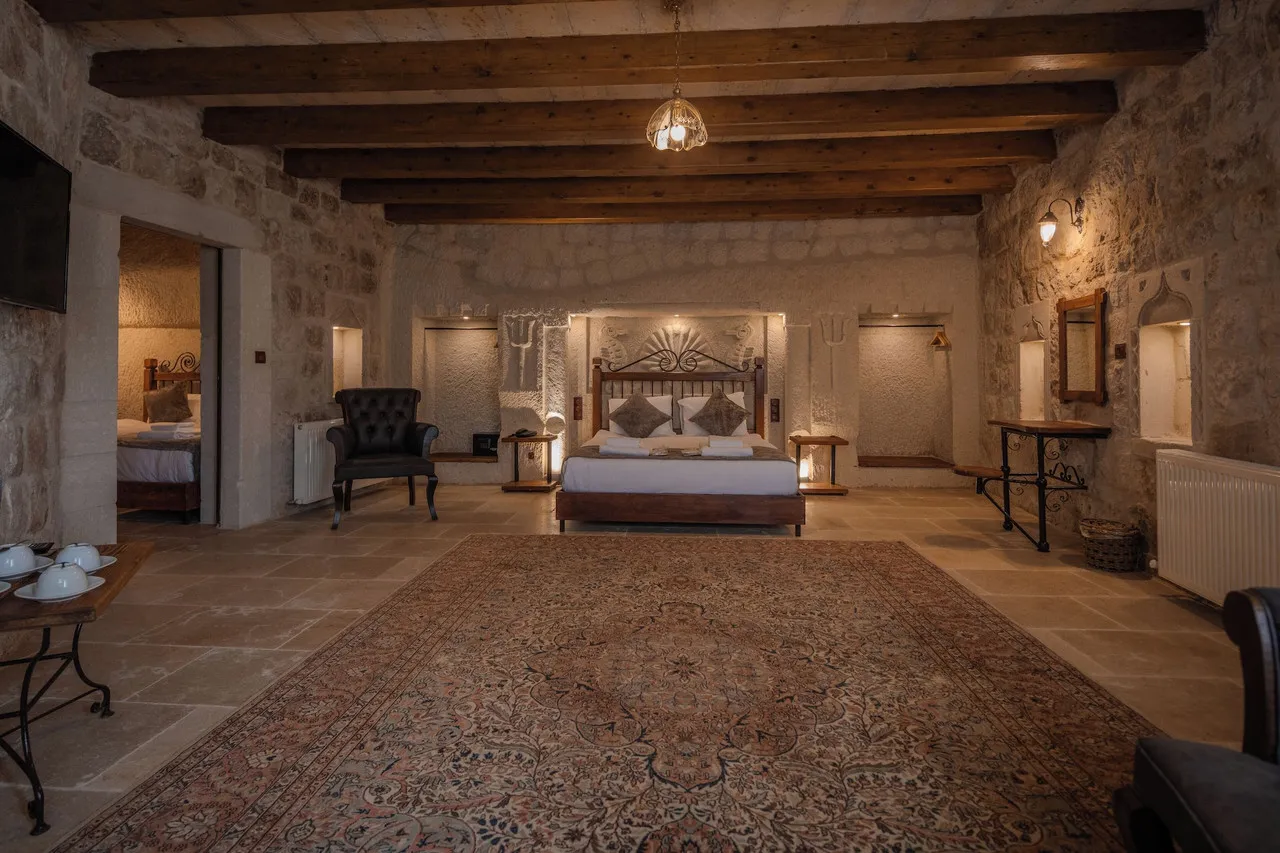 Aydinli Cave Hotel — rooms and atmosphere