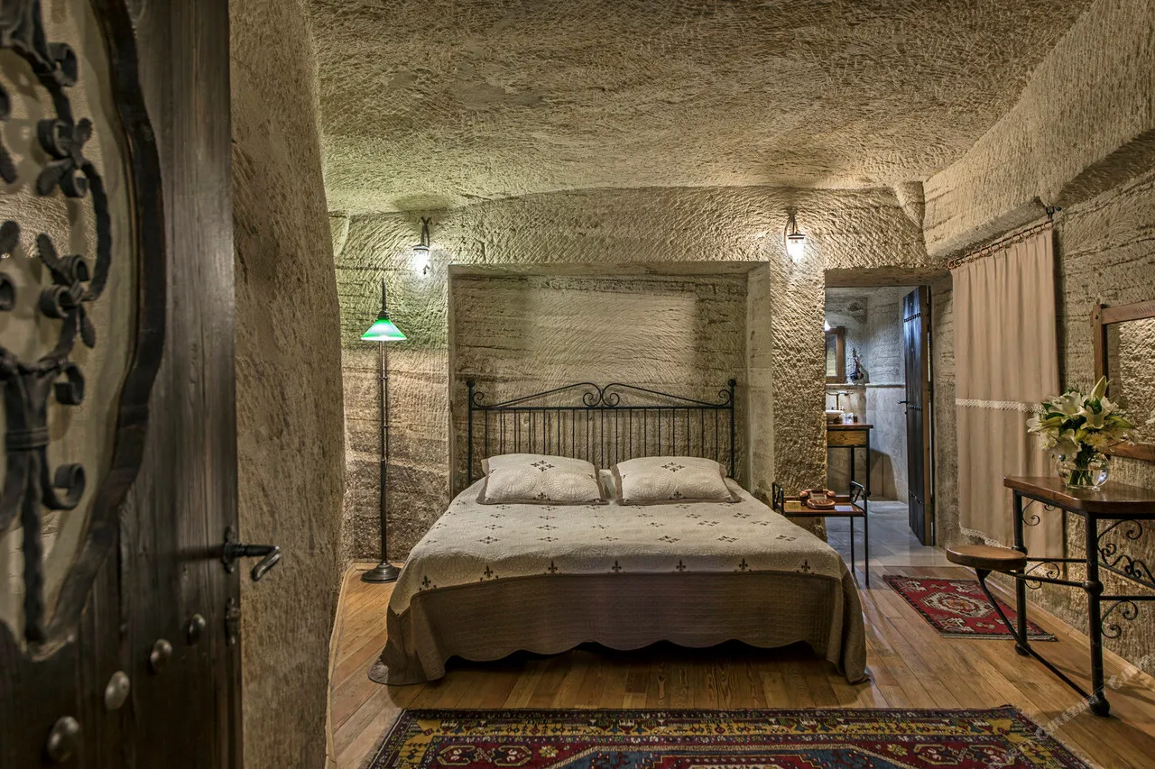 Aydinli Cave Hotel — rooms and atmosphere