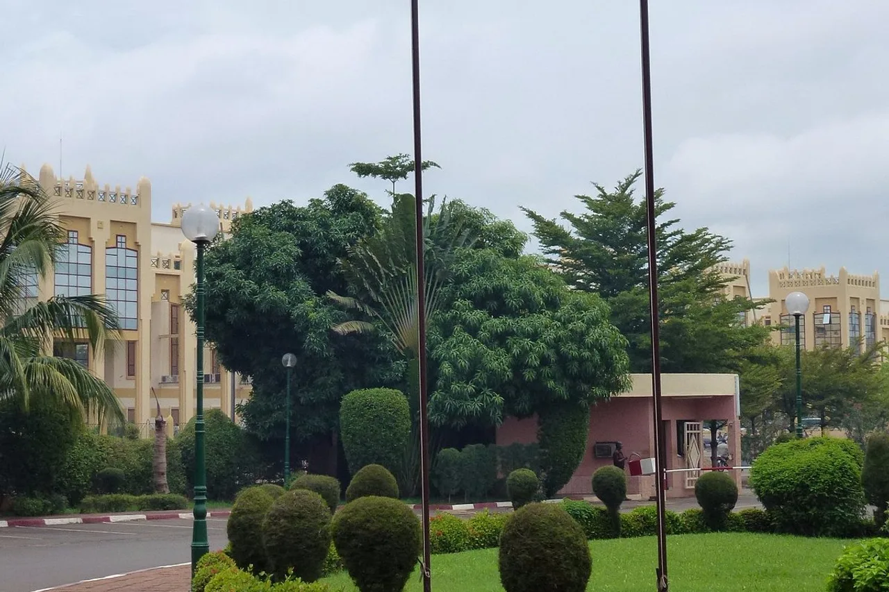 Azalai Grand Hotel Bamako — rooms and atmosphere